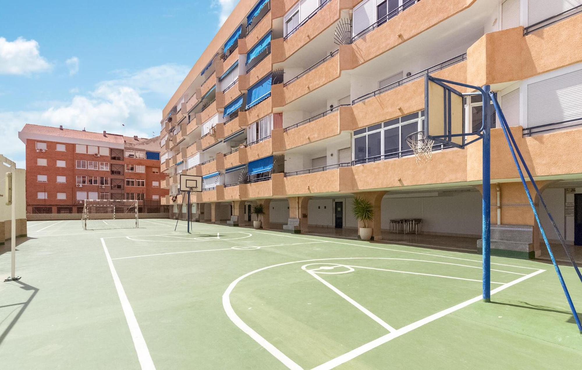 Nice Apartment In Torrevieja With Kitchen Exterior photo